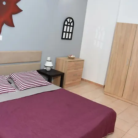 Zaneta's Cool Apartment Rhodes City