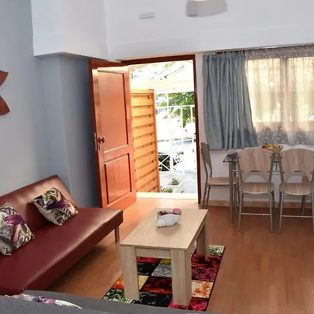 Zaneta's Cool Appartamento Rhodes City
